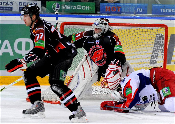 19.11.2010. КХЛ. Авангард - Локомотив - 3:2 (ОТ). Фото 02. 19.11.2010. КХЛ. Авангард - Локомотив - 3:2 (ОТ). Фото 02.