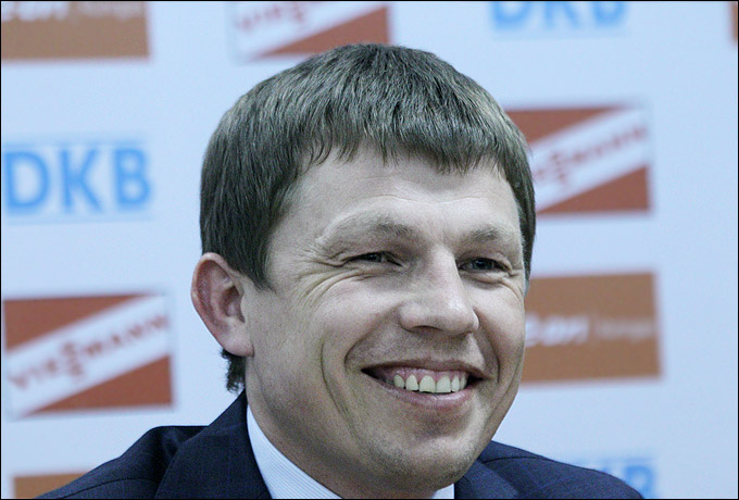 "Приняли решение отключить основной состав от выступления на этапе Кубка мира в Холменколлене" "Приняли решение отключить основной состав от выступления на этапе Кубка мира в Холменколлене"