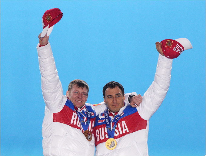 НА ХОККЕЙНОМ ЧЕМПИОНАТЕ МИРА ПО БИАТЛОНУ 20 ФЕВРАЛЯ 2020 ГОДА ИТОГОВЫЙ МЕДАЛЬНЫЙ ЗАЧЕТ ОЛИМПИЙСКИХ ИГР В ПЕКИНЕ