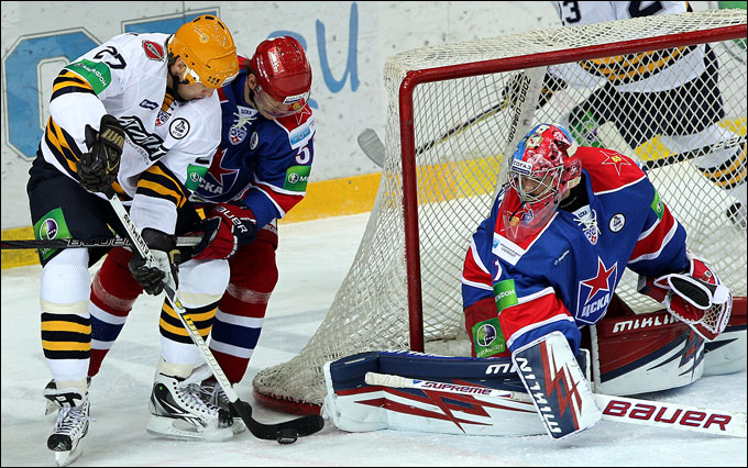 22 декабря 2011 года. Москва. Регулярный чемпионат КХЛ. ЦСКА – "Атлант" — 2:4 22 декабря 2011 года. Москва. Регулярный чемпионат КХЛ. ЦСКА – "Атлант" — 2:4