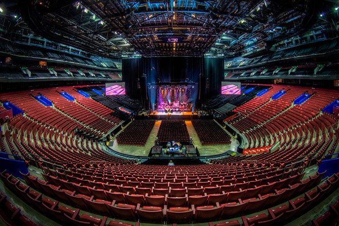 Соревнования пройдут в спортивном комплексе Bell Center, рассчитанном на 20 тыс. зрителей. Это домашняя арена команды «Монреаль Канадиенс» из НХЛ Соревнования пройдут в спортивном комплексе Bell Center, рассчитанном на 20 тыс. зрителей. Это домашняя арена команды «Монреаль Канадиенс» из НХЛ