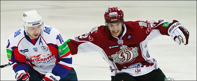 2 ноября 2011 года. Рига. Регулярный чемпионат КХЛ. "Динамо" (Рига) — "Металлург" (Магнитогорск) — 2:1 2 ноября 2011 года. Рига. Регулярный чемпионат КХЛ. "Динамо" (Рига) — "Металлург" (Магнитогорск) — 2:1