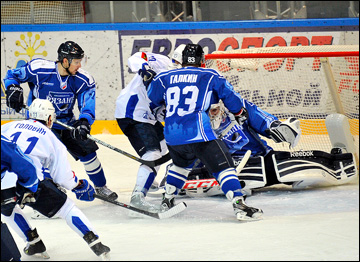 3 ноября 2013 года. Рязань. Регулярный чемпионат ВХЛ. ХК "Рязань" — ТХК — 3:0 3 ноября 2013 года. Рязань. Регулярный чемпионат ВХЛ. ХК "Рязань" — ТХК — 3:0