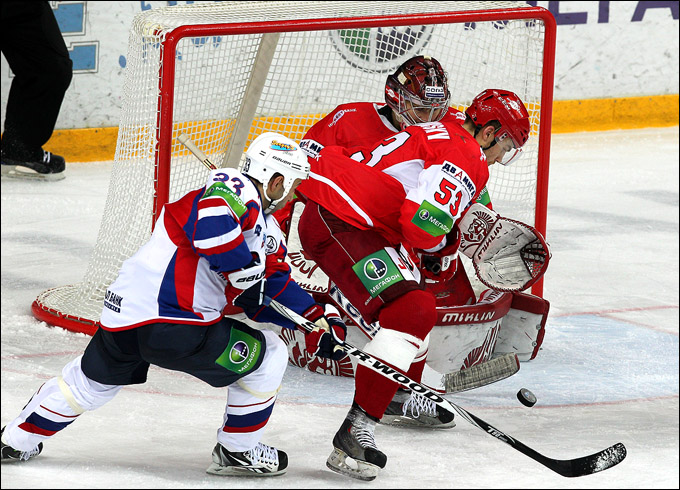 25 декабря 2011 года. Сокольники. Регулярный чемпионат КХЛ. "Спартак" — "Металлург" (Магнитогорск) – 1:2 25 декабря 2011 года. Сокольники. Регулярный чемпионат КХЛ. "Спартак" — "Металлург" (Магнитогорск) – 1:2