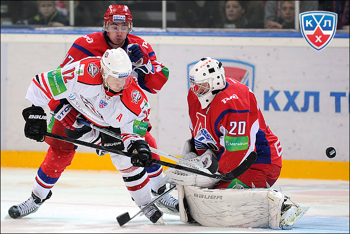 25 сентября 2012 года. Ярославль. Регулярный чемпионат КХЛ. "Локомотив" — "Донбасс" — 2:1 25 сентября 2012 года. Ярославль. Регулярный чемпионат КХЛ. "Локомотив" — "Донбасс" — 2:1