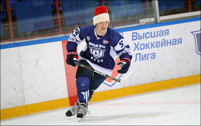 28 декабря 2011 года. Орск. Регулярный чемпионат ВХЛ. "Южный Урал" — "Лада" — 3:2 28 декабря 2011 года. Орск. Регулярный чемпионат ВХЛ. "Южный Урал" — "Лада" — 3:2