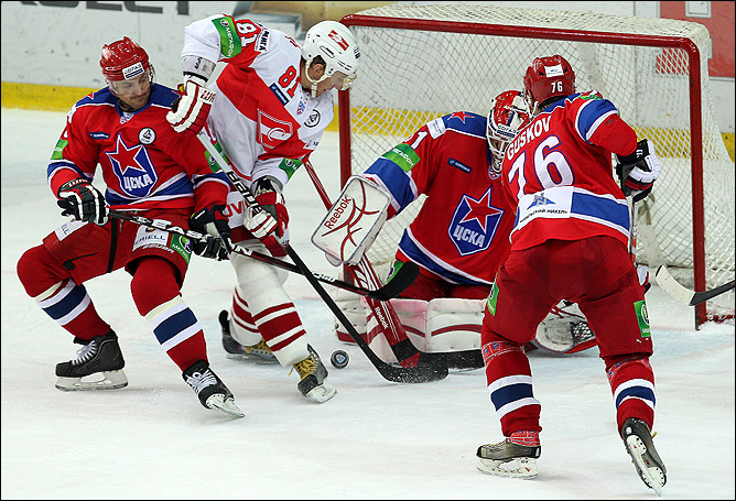 4 ноября 2011 года. Москва. Регулярный чемпионат КХЛ. ЦСКА – "Спартак" — 2:1 4 ноября 2011 года. Москва. Регулярный чемпионат КХЛ. ЦСКА – "Спартак" — 2:1
