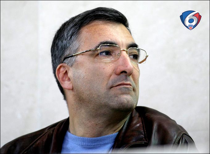 Мы что-то не припомним, чтобы Леониду Вайсфельду предъявлялись какие-то претензии Мы что-то не припомним, чтобы Леониду Вайсфельду предъявлялись какие-то претензии