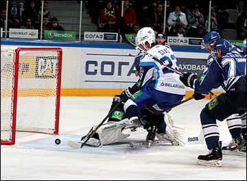 26 сентября 2012 года. Хабаровск. Регулярный чемпионат КХЛ. "Амур" — "Динамо" Мн — 2:3 26 сентября 2012 года. Хабаровск. Регулярный чемпионат КХЛ. "Амур" — "Динамо" Мн — 2:3