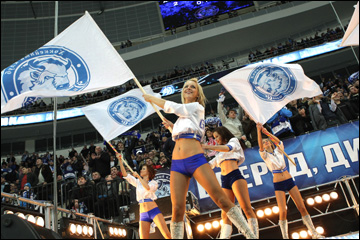 19 января 2012 года. Минск. Регулярный чемпионат КХЛ. "Динамо" (Минск) — "Салават Юлаев" — 4:8 19 января 2012 года. Минск. Регулярный чемпионат КХЛ. "Динамо" (Минск) — "Салават Юлаев" — 4:8