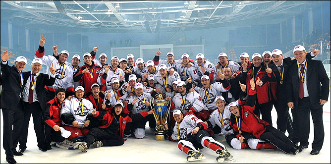 ХК "Донбасс" — чемпион Украины 2011 года ХК "Донбасс" — чемпион Украины 2011 года
