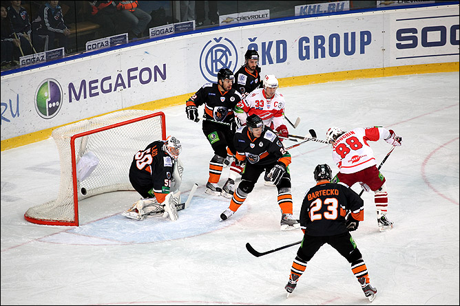 6 ноября 2011 года. Попрад. Регулярный чемпионат КХЛ. "Лев" — "Спартак" — 2:3 6 ноября 2011 года. Попрад. Регулярный чемпионат КХЛ. "Лев" — "Спартак" — 2:3