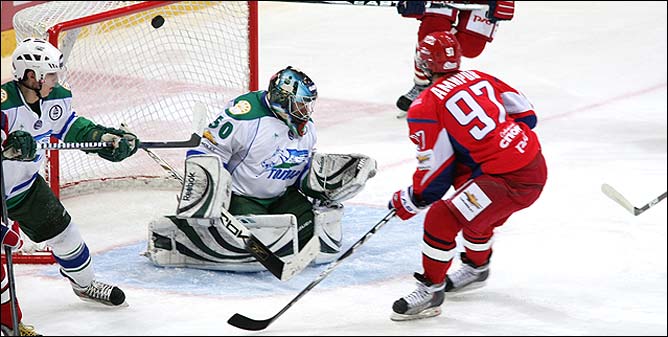 6 ноября 2011 года. Ярославль. Регулярный чемпионат МХЛ. "Локо" — "Толпар" — 4:2 6 ноября 2011 года. Ярославль. Регулярный чемпионат МХЛ. "Локо" — "Толпар" — 4:2