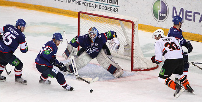 6 января 2012 года. Новосибирск. Регулярный чемпионат КХЛ. "Сибирь" — "Лев" — 4:2 6 января 2012 года. Новосибирск. Регулярный чемпионат КХЛ. "Сибирь" — "Лев" — 4:2