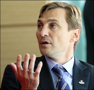Думаю, Фёдоров находится в хорошей форме и обязательно поможет нам Думаю, Фёдоров находится в хорошей форме и обязательно поможет нам
