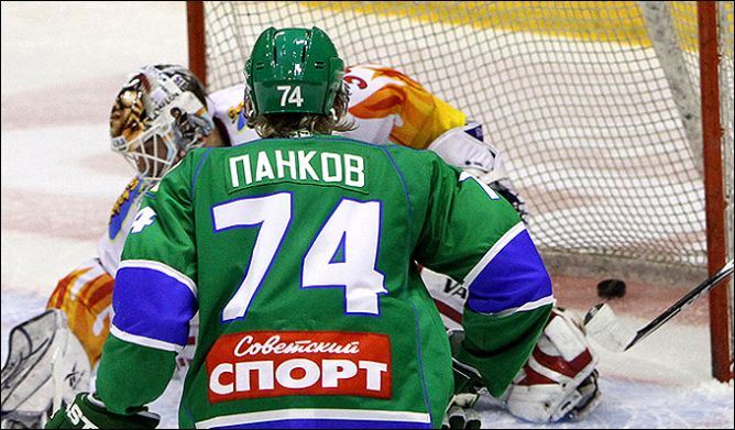 5 апреля 2011 года. Уфа. Плей-офф МХЛ. 1/2 финала. "Толпар" — "Стальные Лисы" — 3:0. 5 апреля 2011 года. Уфа. Плей-офф МХЛ. 1/2 финала. "Толпар" — "Стальные Лисы" — 3:0.