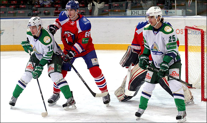 21 декабря 2012 года. Прага. Регулярный чемпионат КХЛ. "Лев" — "Салават Юлаев" — 6:1 21 декабря 2012 года. Прага. Регулярный чемпионат КХЛ. "Лев" — "Салават Юлаев" — 6:1