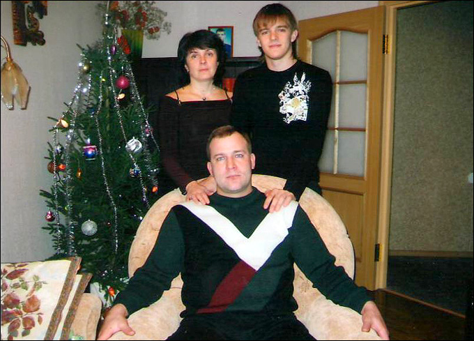 Александр Буйницкий с родителями Александр Буйницкий с родителями
