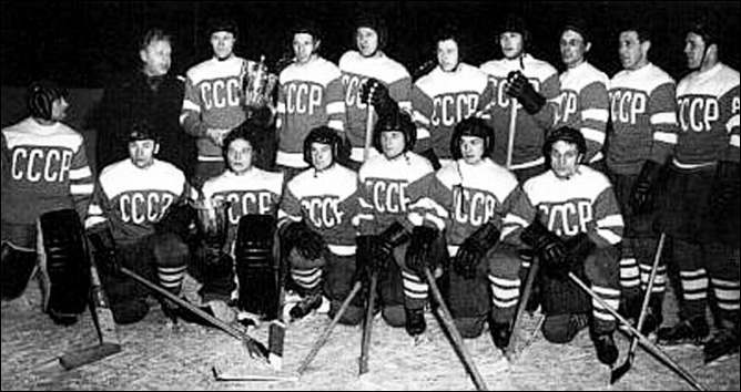 Чемпионы мира 1954 года. В их числе — Генрих Сидоренков Чемпионы мира 1954 года. В их числе — Генрих Сидоренков