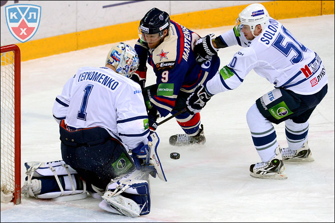 19 января 2013 года. Санкт-Петербург. Регулярный чемпионат КХЛ. СКА — "Динамо" М — 2:3 19 января 2013 года. Санкт-Петербург. Регулярный чемпионат КХЛ. СКА — "Динамо" М — 2:3