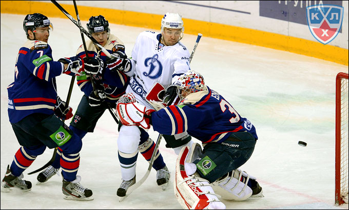 19 января 2013 года. Санкт-Петербург. Регулярный чемпионат КХЛ. СКА — "Динамо" М — 2:3 19 января 2013 года. Санкт-Петербург. Регулярный чемпионат КХЛ. СКА — "Динамо" М — 2:3