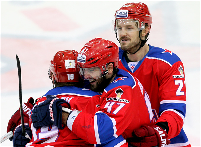 24 января 2013 года. Москва. Регулярный чемпионат КХЛ. ЦСКА — "Динамо" Мн — 2:1 24 января 2013 года. Москва. Регулярный чемпионат КХЛ. ЦСКА — "Динамо" Мн — 2:1