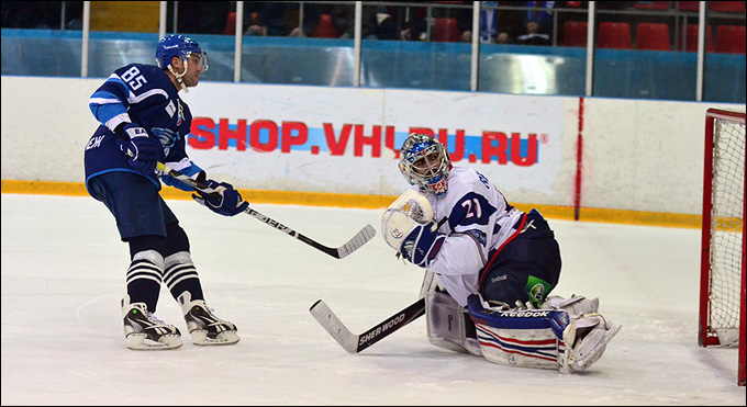 21 декабря 2012 года. Воронеж. Регулярный чемпионат ВХЛ. "Буран" — "Южный Урал" — 3:2 (ПБ) 21 декабря 2012 года. Воронеж. Регулярный чемпионат ВХЛ. "Буран" — "Южный Урал" — 3:2 (ПБ)