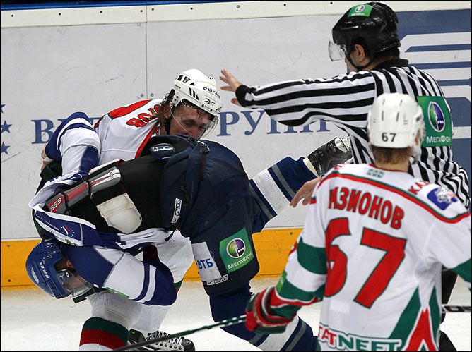 04.12.2010. КХЛ. Динамо М - Ак Барс - 0:4. Фото 02. 04.12.2010. КХЛ. Динамо М - Ак Барс - 0:4. Фото 02.