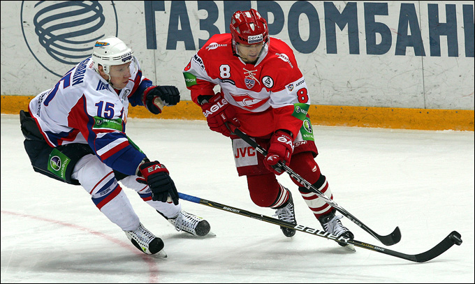 25 декабря 2011 года. Сокольники. Регулярный чемпионат КХЛ. "Спартак" — "Металлург" (Магнитогорск) — 1:2 25 декабря 2011 года. Сокольники. Регулярный чемпионат КХЛ. "Спартак" — "Металлург" (Магнитогорск) — 1:2