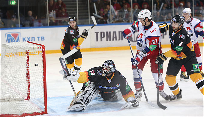 28 сентября 2012 года. Череповец. Регулярный чемпионат КХЛ. "Северсталь" — "Локомотив" — 0:1 28 сентября 2012 года. Череповец. Регулярный чемпионат КХЛ. "Северсталь" — "Локомотив" — 0:1