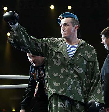 Денис Лебедев. Чемпион в первом тяжёлом весе по версии WBA 2011-н.в. Денис Лебедев. Чемпион в первом тяжёлом весе по версии WBA 2011-н.в.