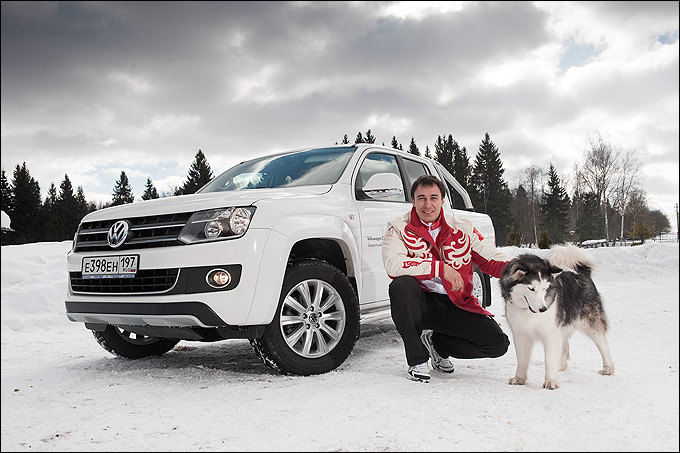 Бобслеист Алексей Воевода, посол марки Volkswagen Коммерческие автомобили, призер Олимпиад в Турине и Ванкувере Бобслеист Алексей Воевода, посол марки Volkswagen Коммерческие автомобили, призер Олимпиад в Турине и Ванкувере