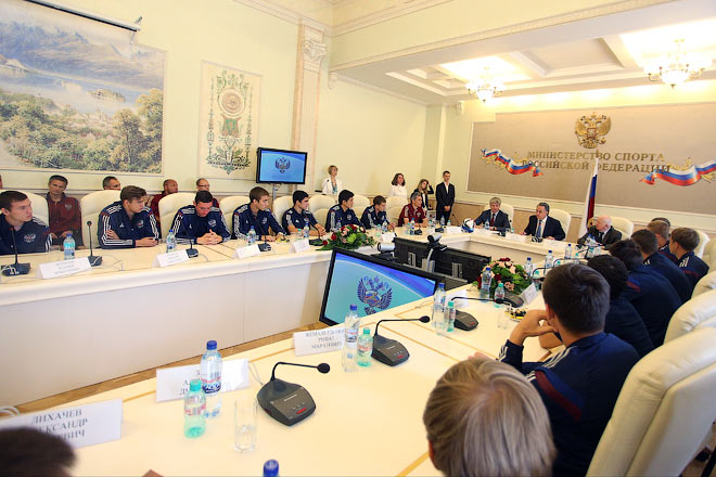 В музее спорта чествовали юношескую сборную U19, впервые в истории завоевавшую серебро чемпионата Европы В музее спорта чествовали юношескую сборную U19, впервые в истории завоевавшую серебро чемпионата Европы
