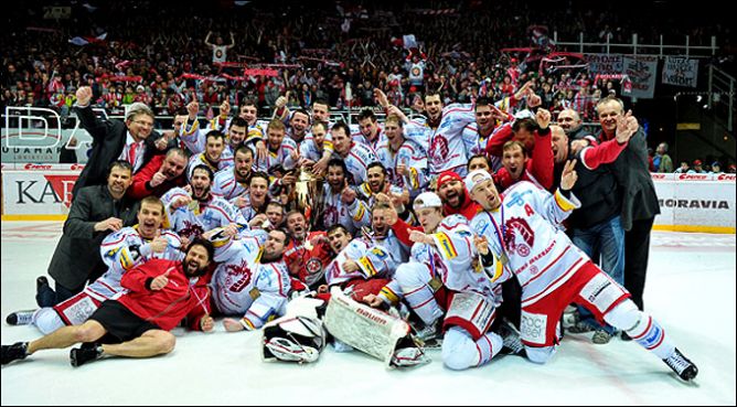 Чемпионы Чехии 2011 года – "Оцеларжи" (Тршинец) Чемпионы Чехии 2011 года – "Оцеларжи" (Тршинец)