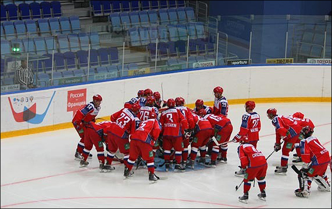 12.08.2010. Россия (U-20) - Франция (U-20) - 7:4. Фото 01. 12.08.2010. Россия (U-20) - Франция (U-20) - 7:4. Фото 01.