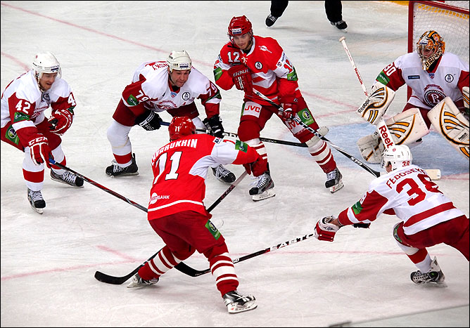 16 ноября 2011 года. Сокольники. Регулярный чемпионат КХЛ. "Спартак" — "Витязь" — 2:3 16 ноября 2011 года. Сокольники. Регулярный чемпионат КХЛ. "Спартак" — "Витязь" — 2:3