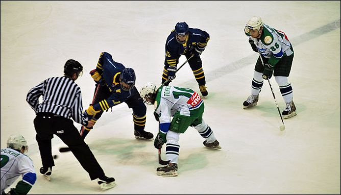 16 апреля 2011 года. Воскресенск. Плей-офф МХЛ. Серия за 3 место. "Химик" — "Толпар" — 4:6. 16 апреля 2011 года. Воскресенск. Плей-офф МХЛ. Серия за 3 место. "Химик" — "Толпар" — 4:6.