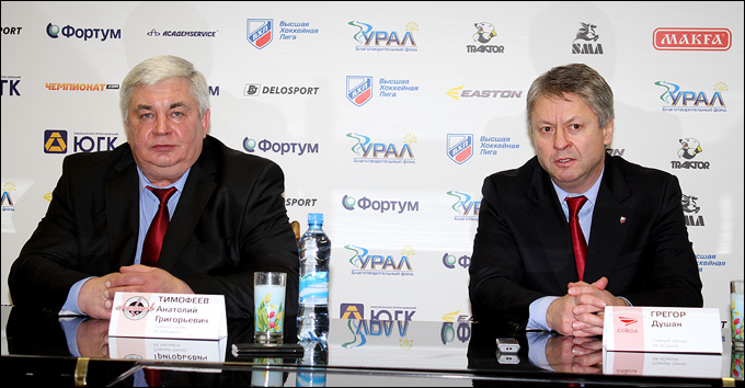 8 декабря 2012 года. Челябинск. Регулярный чемпионат ВХЛ. "Челмет" — "Сокол" — 0:2. Послематчевая пресс-конференция тренеров 8 декабря 2012 года. Челябинск. Регулярный чемпионат ВХЛ. "Челмет" — "Сокол" — 0:2. Послематчевая пресс-конференция тренеров