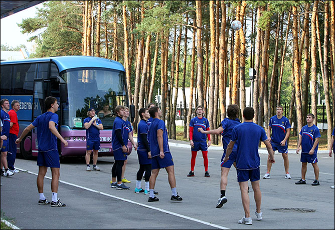13.08.2010. Россия (U-20) - Франция (U-20) - 7:1. Фото 01. 13.08.2010. Россия (U-20) - Франция (U-20) - 7:1. Фото 01.