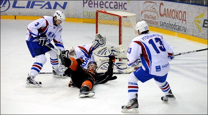 5 ноября 2012 года. Пермь. Регулярный чемпионат ВХЛ. "Молот-Прикамье" — "Лада" — 4:2 5 ноября 2012 года. Пермь. Регулярный чемпионат ВХЛ. "Молот-Прикамье" — "Лада" — 4:2