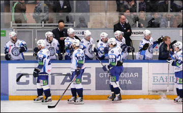 22 февраля 2012 года. Нижний Новгород. Регулярный чемпионат КХЛ. "Торпедо" — "Динамо" (Минск) — 6:4 22 февраля 2012 года. Нижний Новгород. Регулярный чемпионат КХЛ. "Торпедо" — "Динамо" (Минск) — 6:4