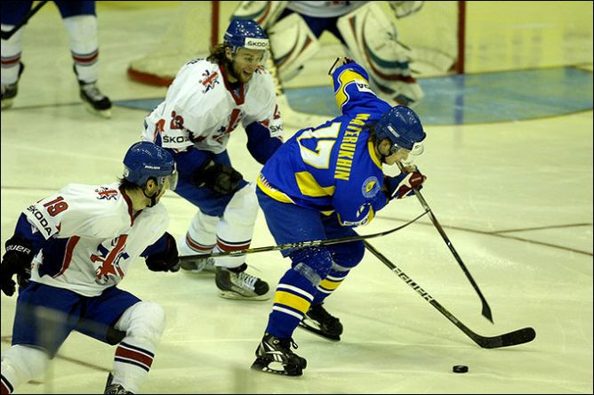 Украина – Великобритания – 3:5 (1:0, 2:3, 0:2) Украина – Великобритания – 3:5 (1:0, 2:3, 0:2)