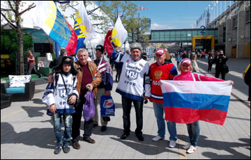 Российские болельщики в Стокгольме и Хельсинки Российские болельщики в Стокгольме и Хельсинки
