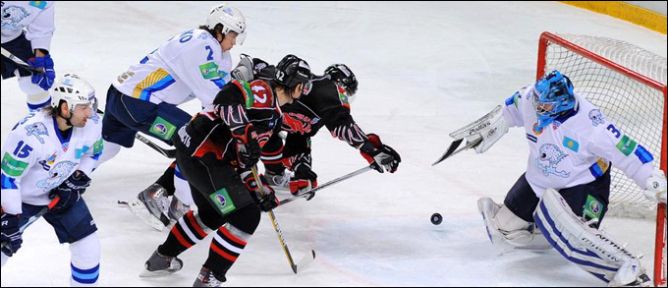 12.12.2010. КХЛ. Авангард - Барыс - 2:1. Фото 01. 12.12.2010. КХЛ. Авангард - Барыс - 2:1. Фото 01.