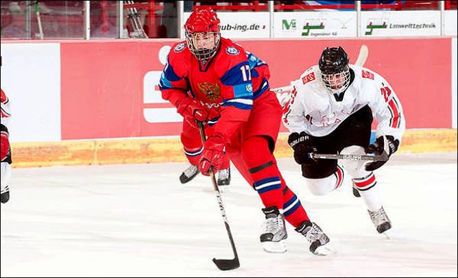 19 апреля 2011 года. Криммитшау. Чемпионат мира U-18. Россия – Швейцария – 8:3. 19 апреля 2011 года. Криммитшау. Чемпионат мира U-18. Россия – Швейцария – 8:3.