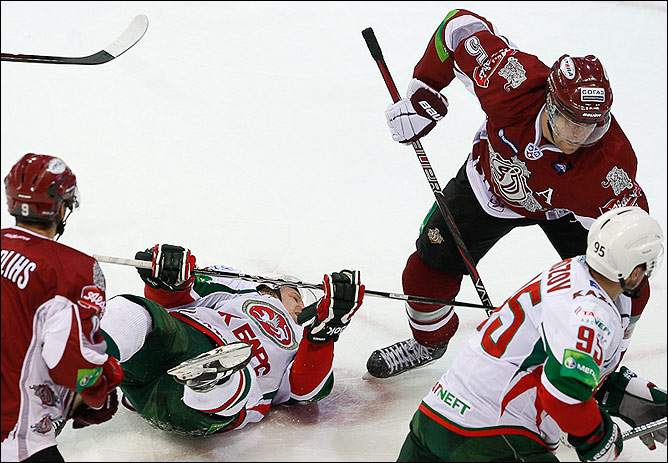 7 декабря 2011 года. Рига. Регулярный чемпионат КХЛ. "Динамо" (Рига) – "Ак Барс" — 1:3 7 декабря 2011 года. Рига. Регулярный чемпионат КХЛ. "Динамо" (Рига) – "Ак Барс" — 1:3