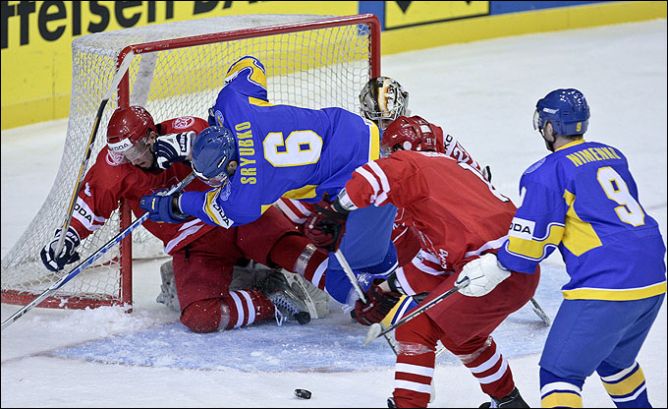 20 апреля 2011 года. Киев. Чемпионат мира. Дивизион I. Украина – Польша – 4:1 20 апреля 2011 года. Киев. Чемпионат мира. Дивизион I. Украина – Польша – 4:1