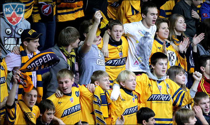 18 ноября 2012 года. Мытищи. Регулярный чемпионат КХЛ. "Атлант" — "Лев" — 2:1 18 ноября 2012 года. Мытищи. Регулярный чемпионат КХЛ. "Атлант" — "Лев" — 2:1