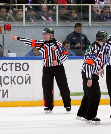 21 марта 2012 года. Нижний Новгород. Плей-офф чемпионата КХЛ. 1/4 финала. "Торпедо" — "Динамо" (Москва) — 2:4 21 марта 2012 года. Нижний Новгород. Плей-офф чемпионата КХЛ. 1/4 финала. "Торпедо" — "Динамо" (Москва) — 2:4