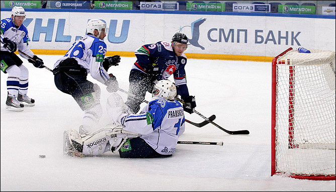 21 ноября 2011 года. Нижний Новгород. Регулярный чемпионат КХЛ. "Торпедо" — "Нефтехимик" — 5:0 21 ноября 2011 года. Нижний Новгород. Регулярный чемпионат КХЛ. "Торпедо" — "Нефтехимик" — 5:0